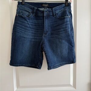 Judy Blue Dark Wash Denim Jeans shorts size LARGE
